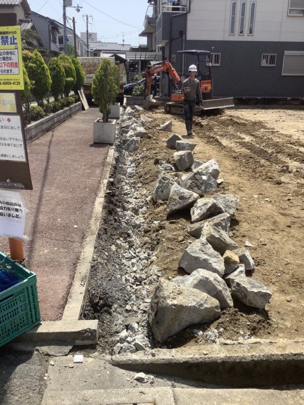 門真市岸和田のケンチ石の撤去工事完了です
